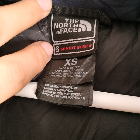 The North Face Womens down Jacket - Picture 3 of 17